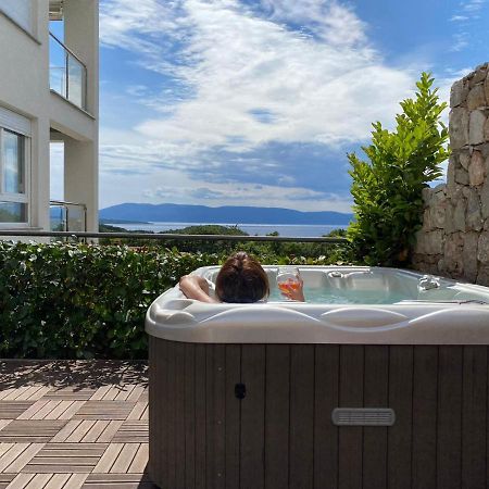 Luxury Spa Apartment Luna Njivice Exteriör bild